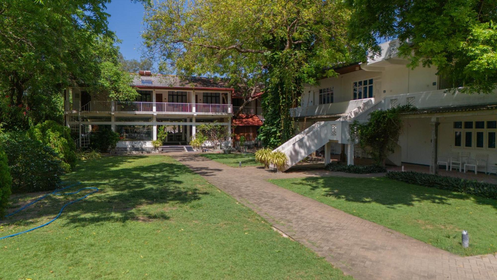 Pigeon Island Beach Resort And Spa Nilaveli Exterior photo